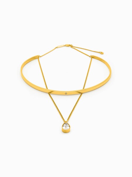 Collar doble con un choker rígido y un colgante en forma de gota con circonita de la marca AmaloA.