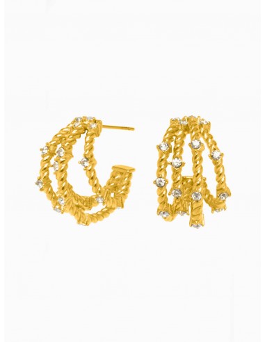 Pendientes dorados de cuatro aros con piedras circonitas de la marca de joyas AmaloA.