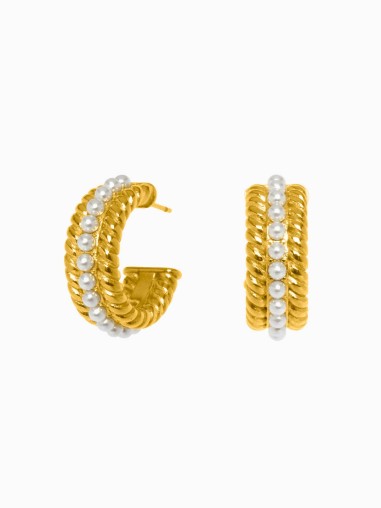 Pendientes de aro con perlas sintéticas de la marca de joyas AmaloA.