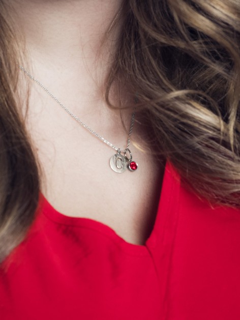 CADENA PLATEADA INICIAL COLOR 2
