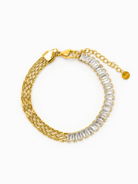 Pulsera de malla y piedras circonitas en color dorado de la marca de joyas AmaloA.