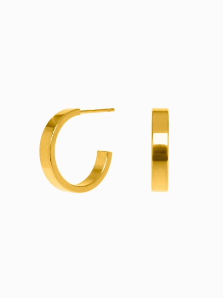 Pendientes de aro dorados de la marca de joyas AmaloA.